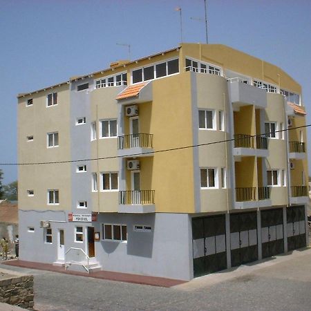 Hotel Residencial Por Do Sol Porto Novo Exteriér fotografie